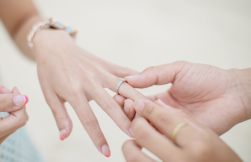 幸せ溢れるハワイアンジュエリーの結婚指輪